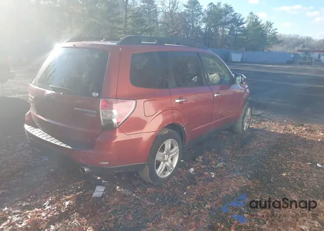 2010 Subaru Forester 2.5X Premium z USA, uszkodzony, nr VIN JF2SH6CCXAH778997